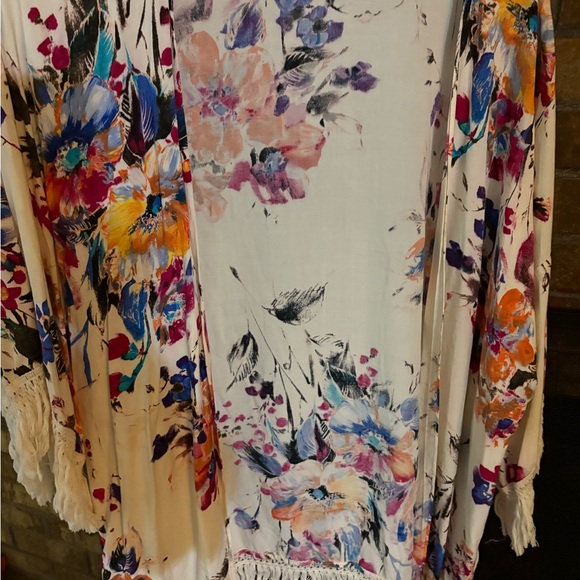 Umgee Multicolor Floral Kimono - Picture 2 of 3